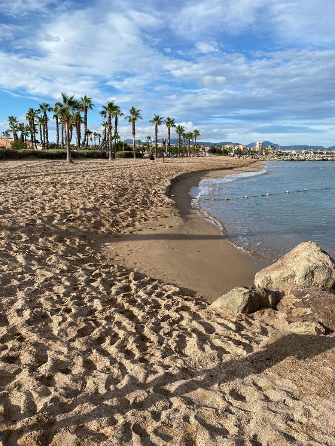 Port-Frejus, Le Consul, Appartement 2 Pieces Climatise, Terrasse & Parking Exterior foto