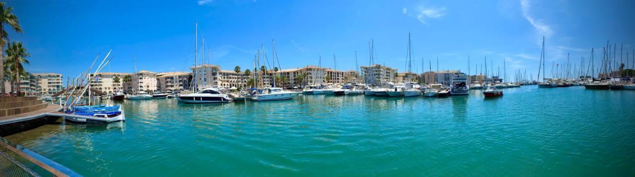 Port-Frejus, Le Consul, Appartement 2 Pieces Climatise, Terrasse & Parking Exterior foto